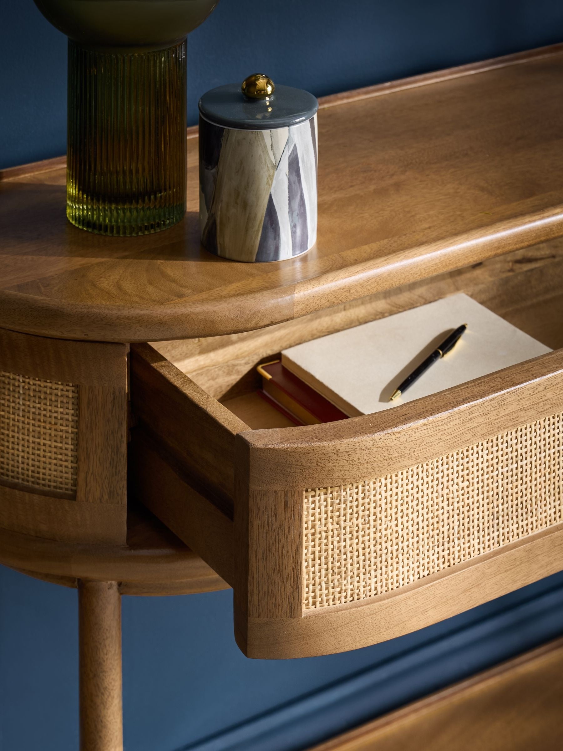 Sora Console Table